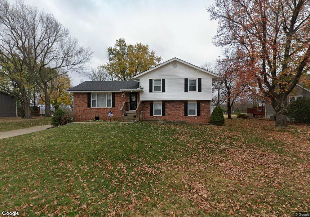 21313 W 70th St, Shawnee, KS 66218 - photo 1