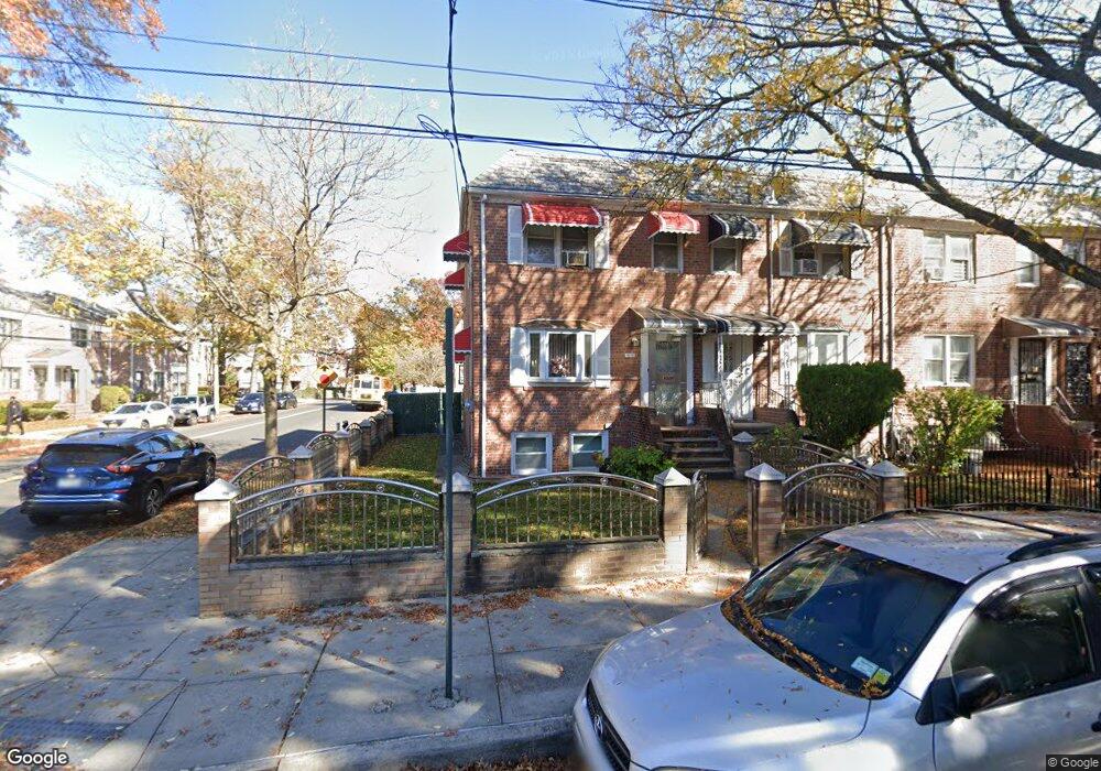 11001 172nd St, Jamaica, NY 11433 - photo 1