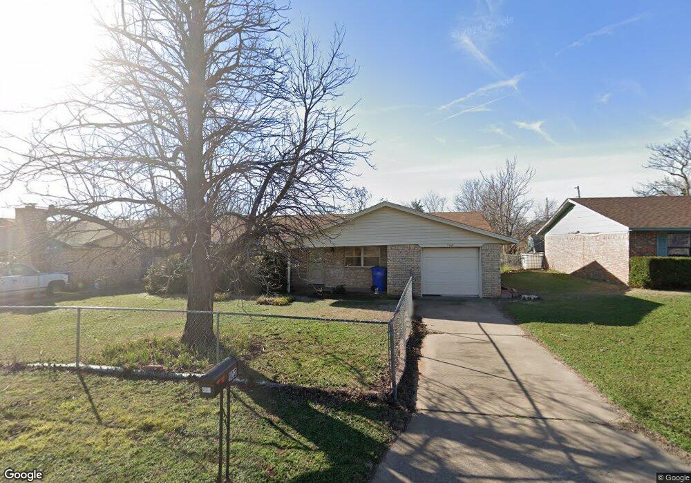 102 E D Ave, Cache, OK 73527 - photo 1