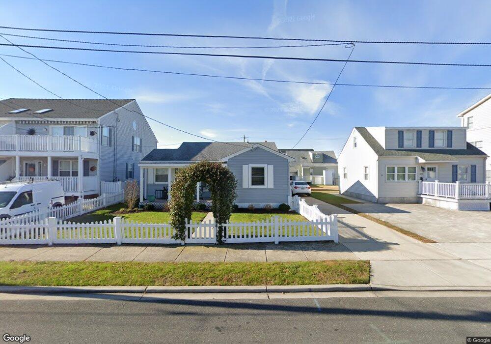 208 S Roosevelt Blvd, Brigantine, NJ 08203 - photo 1