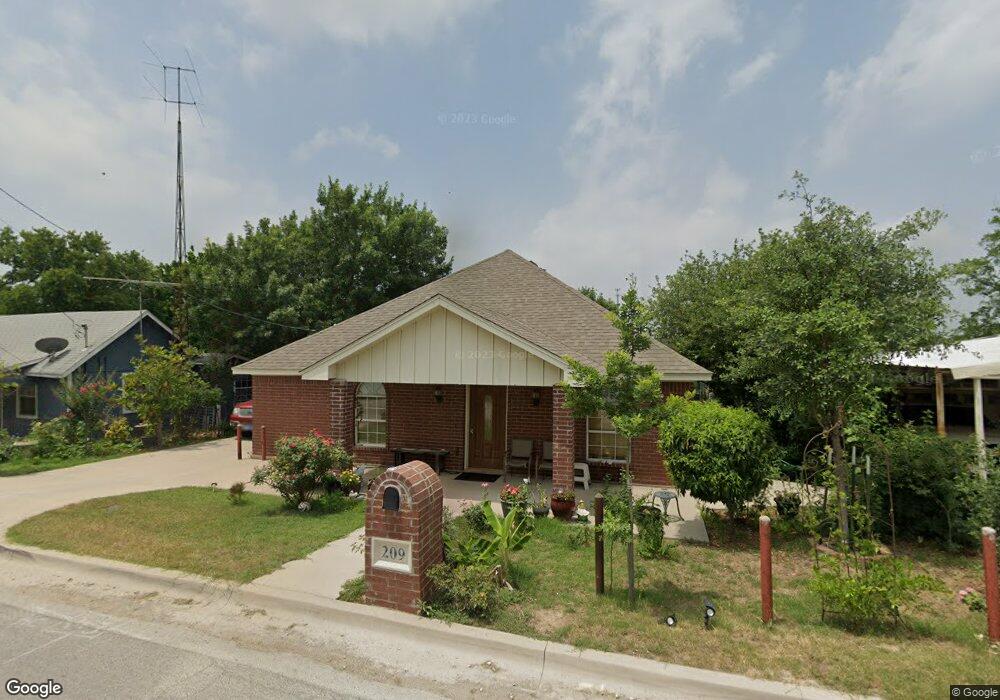 209 N Cowan St, Decatur, TX 76234 - photo 1