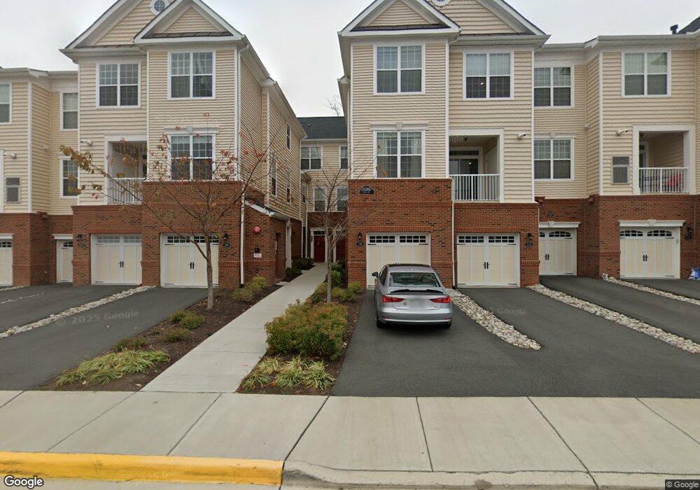 23265 Milltown Knoll Square unit 118, Ashburn, VA 20148 - photo 1