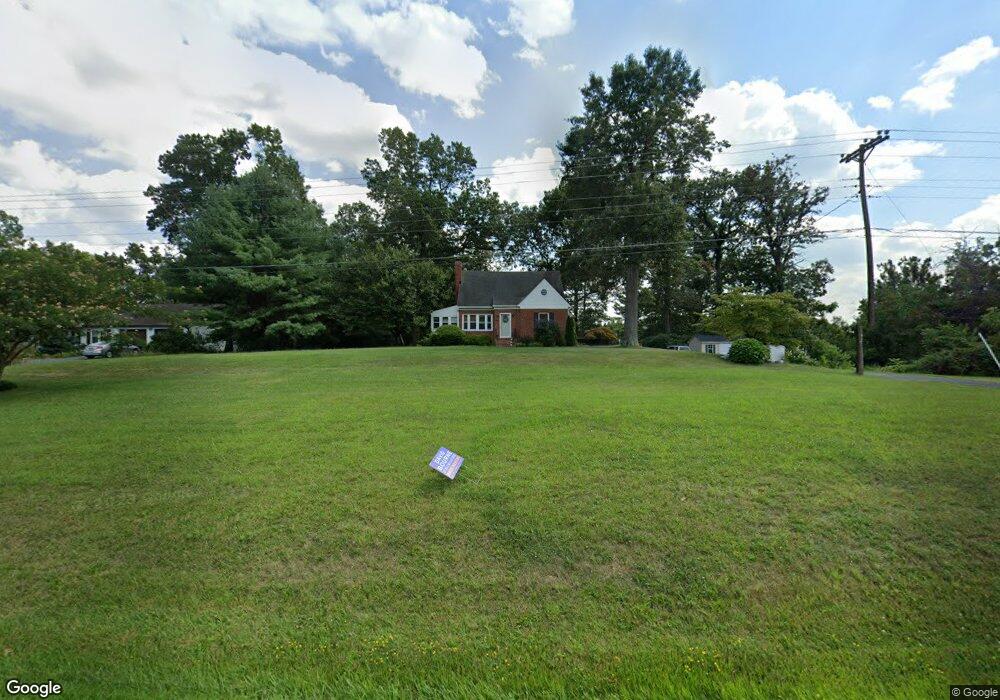 325 Hermitage Rd, Staunton, VA 24401 - photo 1