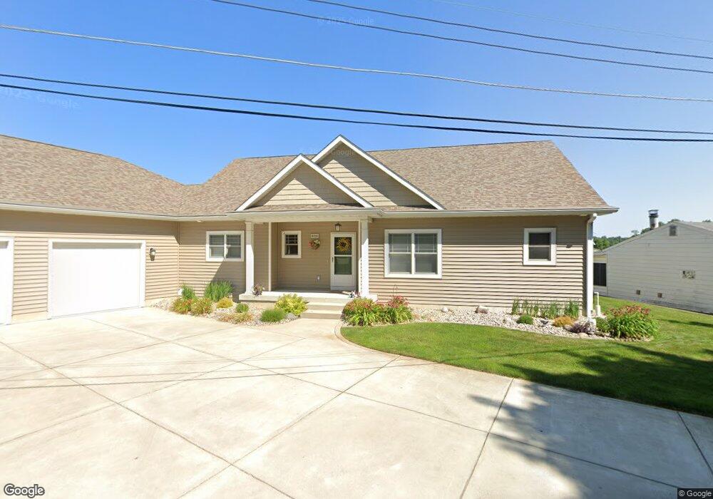 301 Oak Dr, La Porte, IN 46350 - photo 1