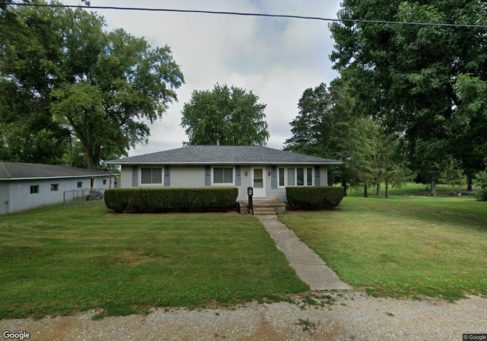 271 S Pitt St, Virginia, IL 62691 - photo 1