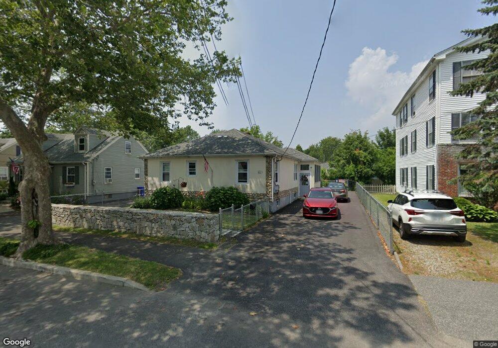 33 Charles St, Bristol, RI 02809 - photo 1