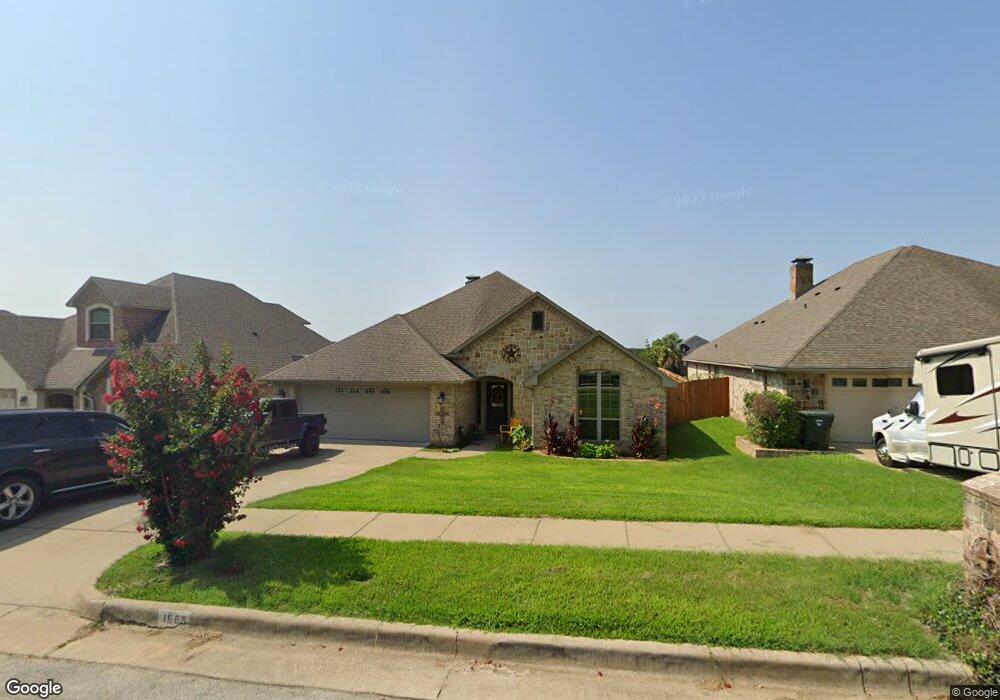 1669 Skidmore Ln, Tyler, TX 75703 - photo 1