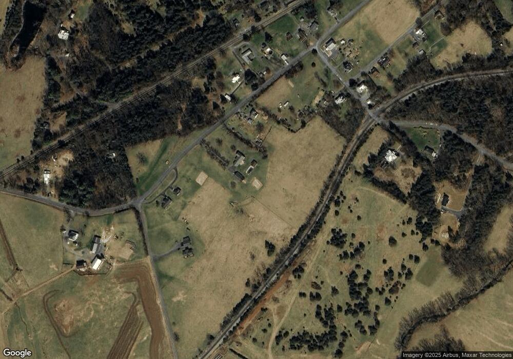 280 Limeton Church Rd, Bentonville, VA 22610 - photo 1