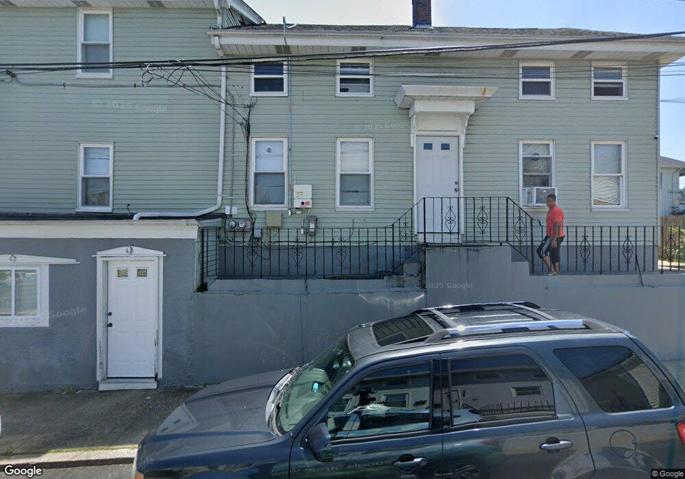 7 Harvey St, Pawtucket, RI 02860 - photo 1