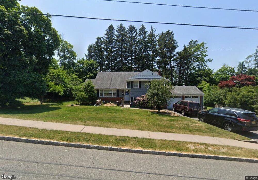 5 Orchard Ln, Livingston, NJ 07039 - photo 1