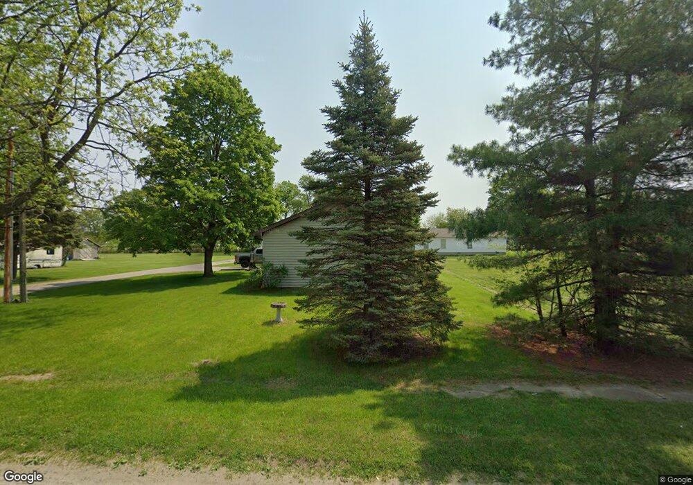 620 N Maple St, Lagrange, IN 46761 - photo 1