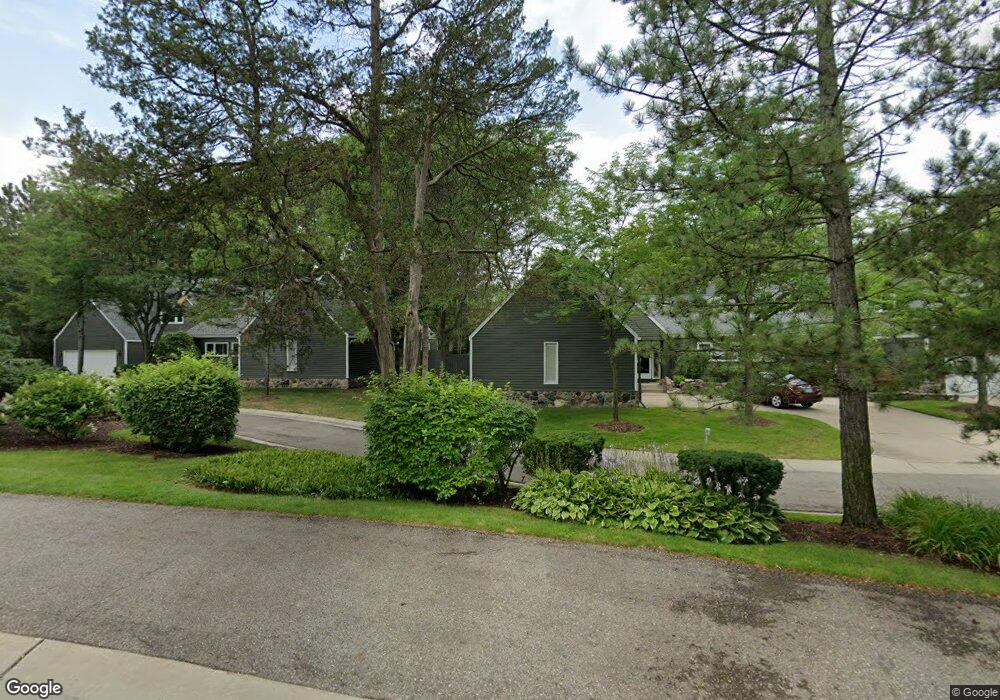 7425 Pinehurst Cir unit Bldg-Unit, Bloomfield Hills, MI 48301 - photo 1