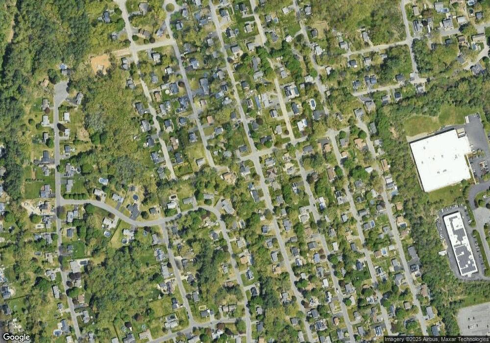 92 Hillcrest Ave, Methuen, MA 01844 - photo 1