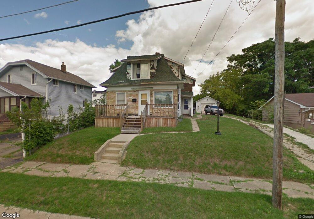 2113 Dwight Ave, Flint, MI 48503 - photo 1