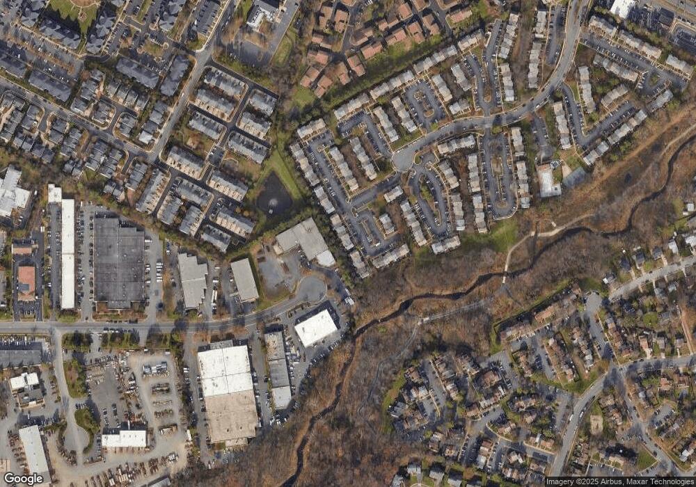 4169 Pleasant Meadow Ct, Chantilly, VA 20151 - photo 1