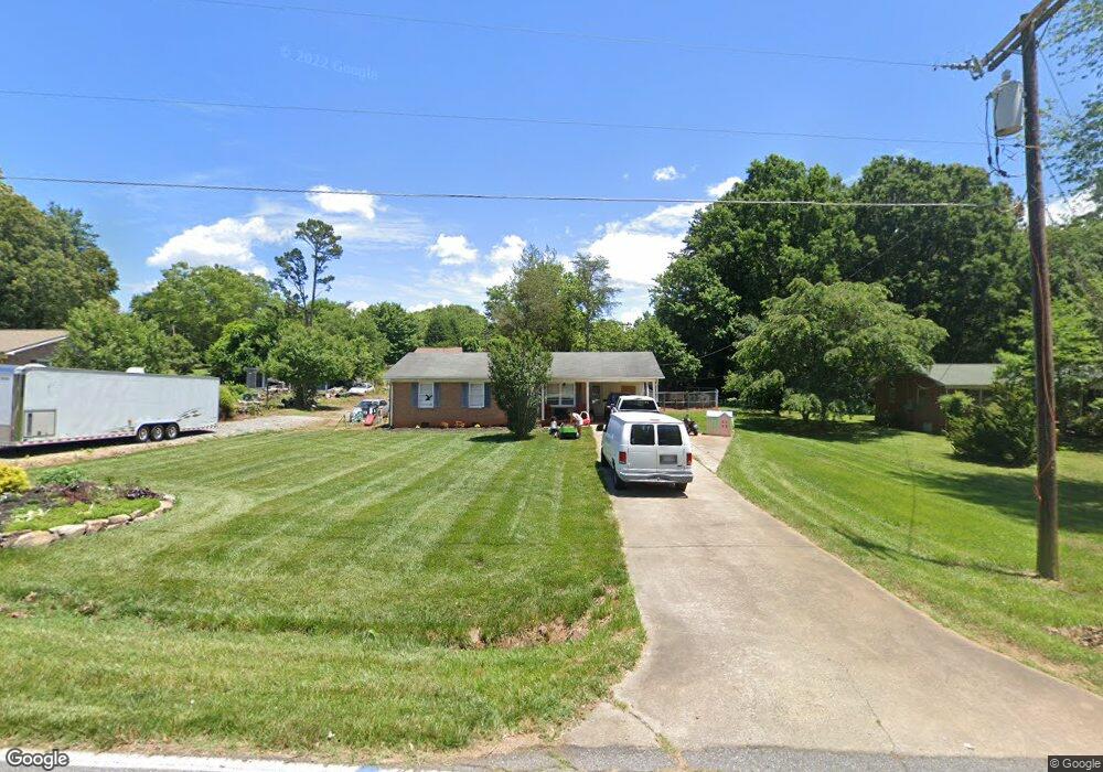 114 Victoria Dr, Statesville, NC 28625 - photo 1