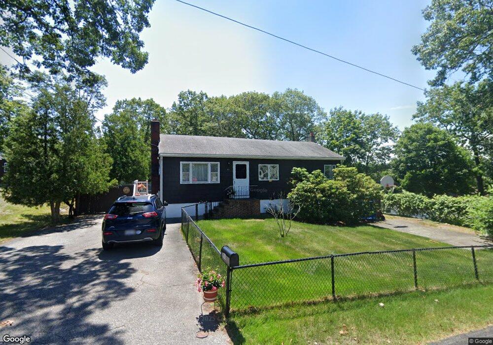 58 Evergreen St, Saugus, MA 01906 - photo 1