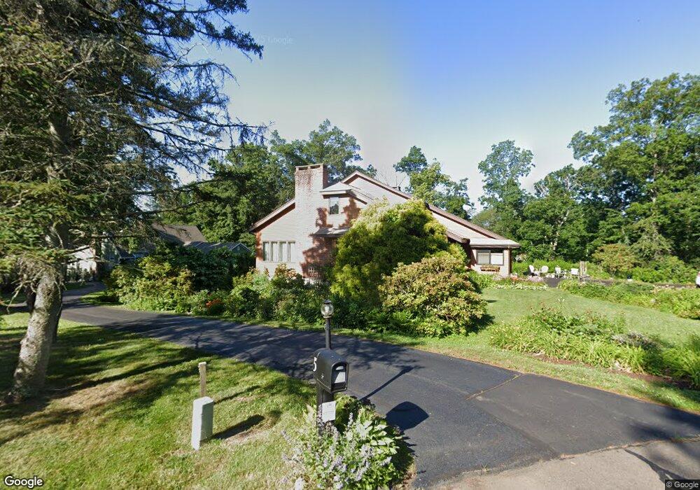 9 Penn Cir, Branford, CT 06405 - photo 1