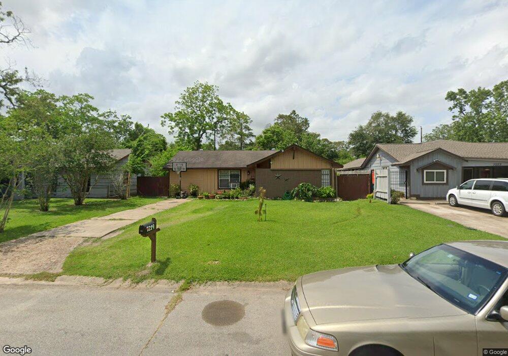 7219 Lakewood Dr, Houston, TX 77016 - photo 1
