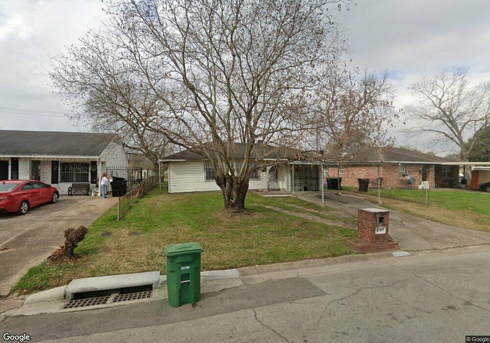 10919 Royal Pine Dr, Houston, TX 77093 - photo 1