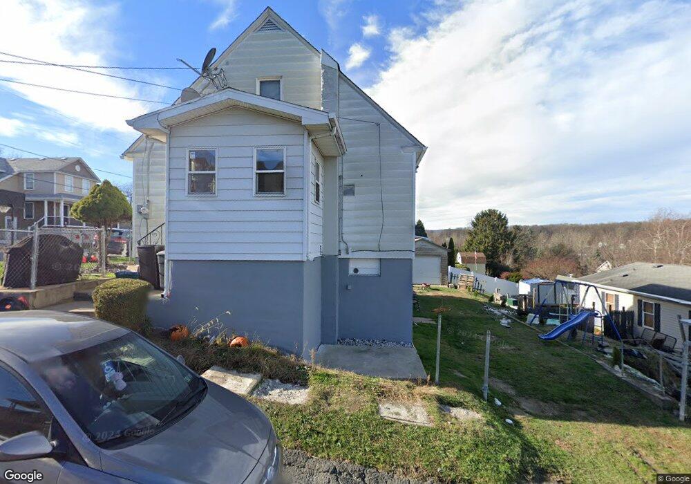 400 Simpson St, Dupont, PA 18641 - photo 1