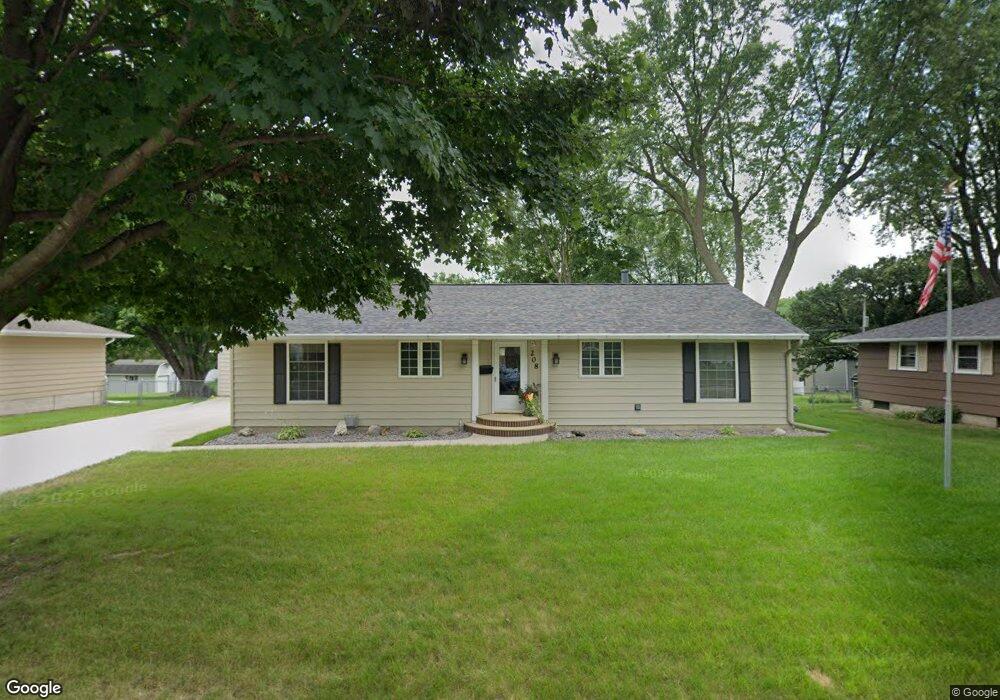 208 Fairview Dr, Albert Lea, MN 56007 - photo 1
