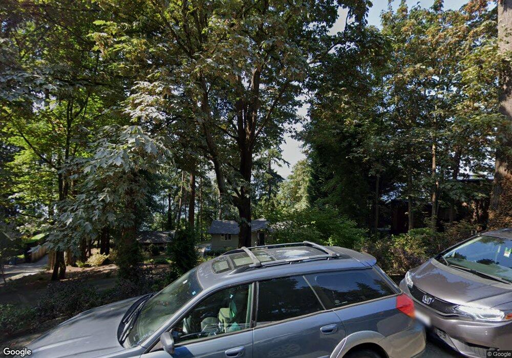 3813 W Mercer Way, Mercer Island, WA 98040 - photo 1