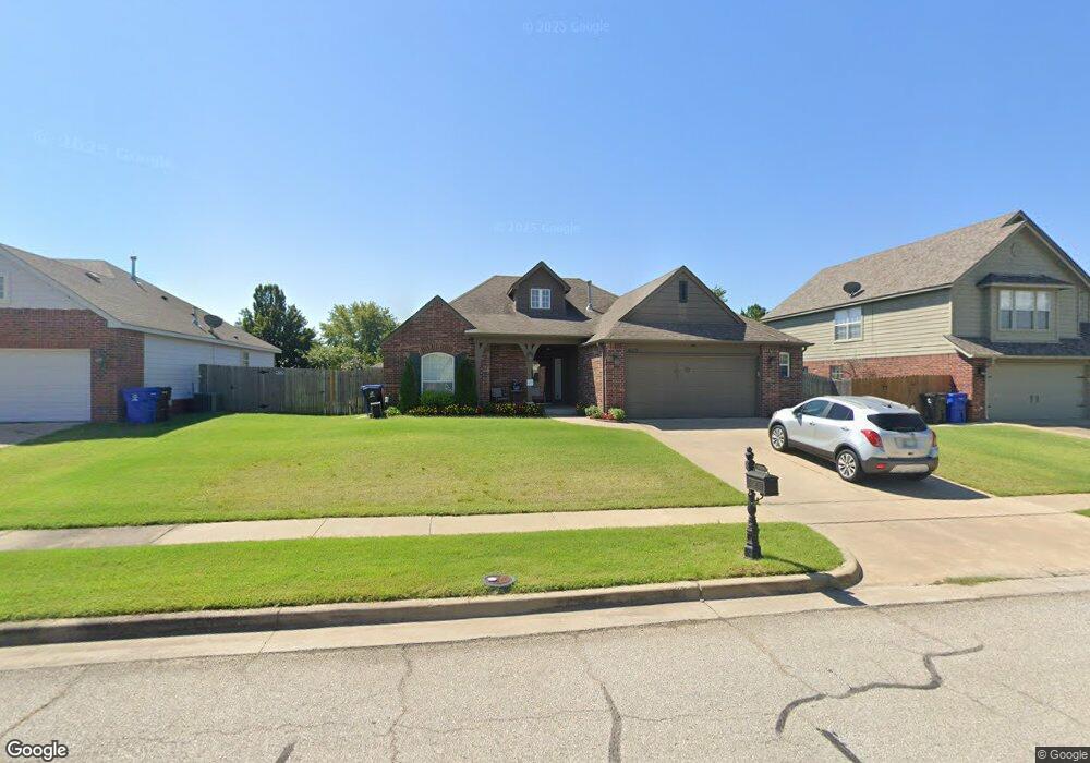 1603 W Vicksburg Place, Broken Arrow, OK 74011 - photo 1