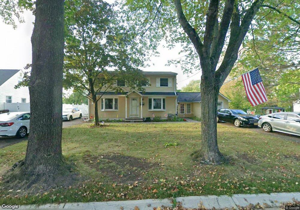 32 Halstead Rd, New Brunswick, NJ 08901 - photo 1