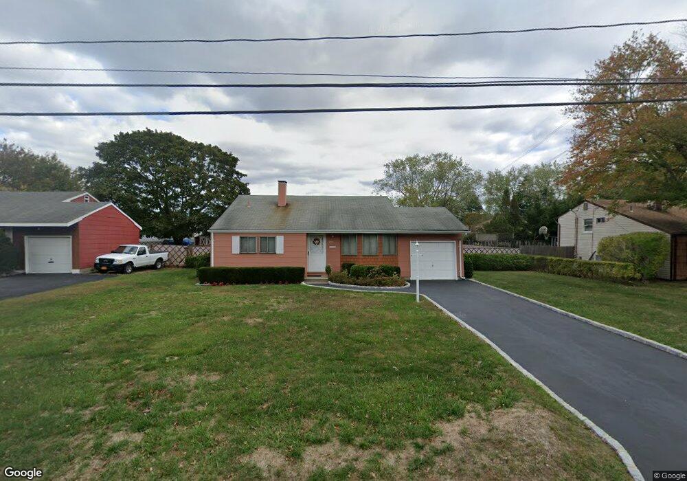 2905 Maine Ave, Medford, NY 11763 - photo 1