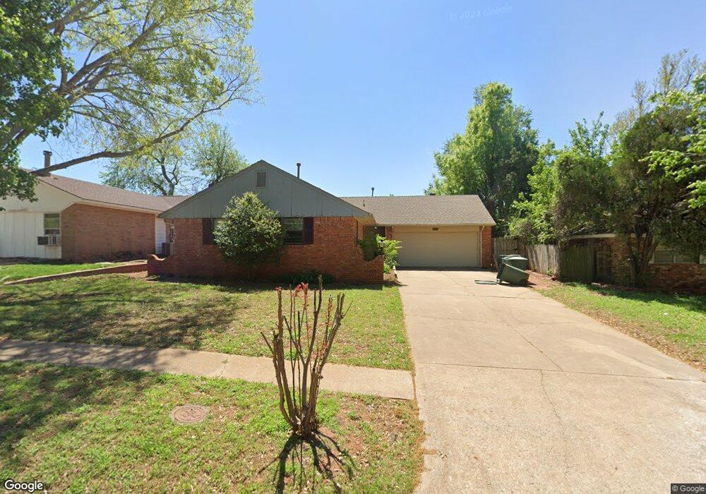 1000 Crown Dr, Edmond, OK 73034 - photo 1