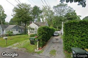 17 Rodgers Ln, Yorktown Heights, NY 10598