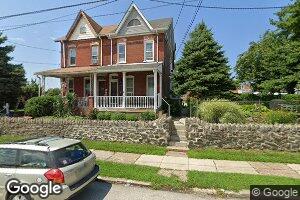1226 E 11th St, Crum Lynne, PA 19022