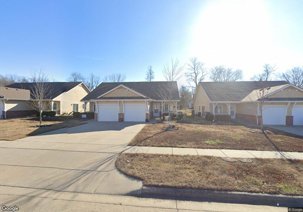 2106 Grand Ave, Parsons, KS 67357 - photo 1