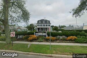 13105 Main Rd Unit 2E, Mattituck, NY 11952