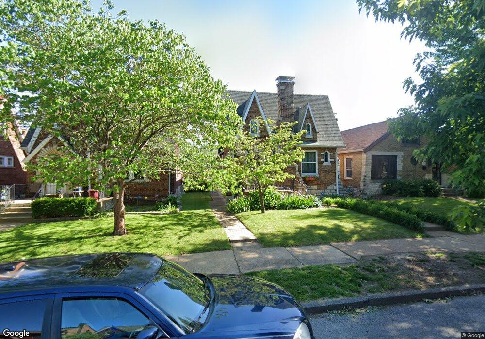 5232 Lindenwood Ave, Saint Louis, MO 63109 - photo 1