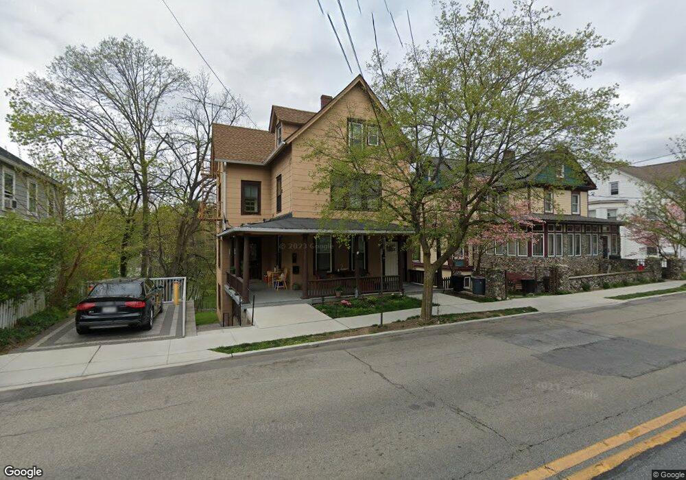 101 Maple St unit 4, Croton On Hudson, NY 10520 - photo 1