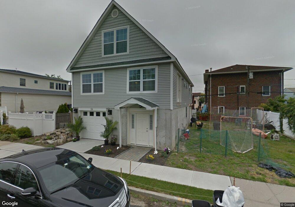 24 Clark St, Long Beach, NY 11561 - photo 1