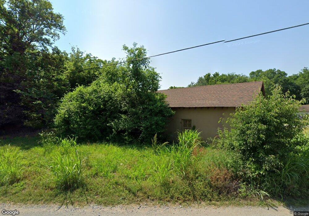 524 E Main St, Chouteau, OK 74337 - photo 1