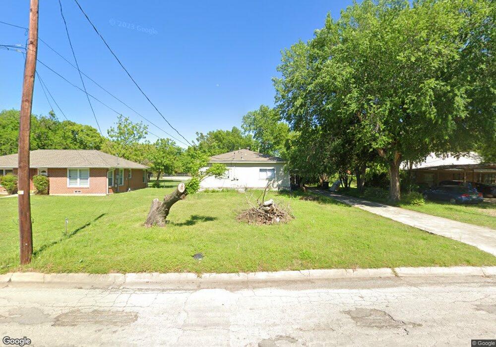 104 Line Dr, Gainesville, TX 76240 - photo 1