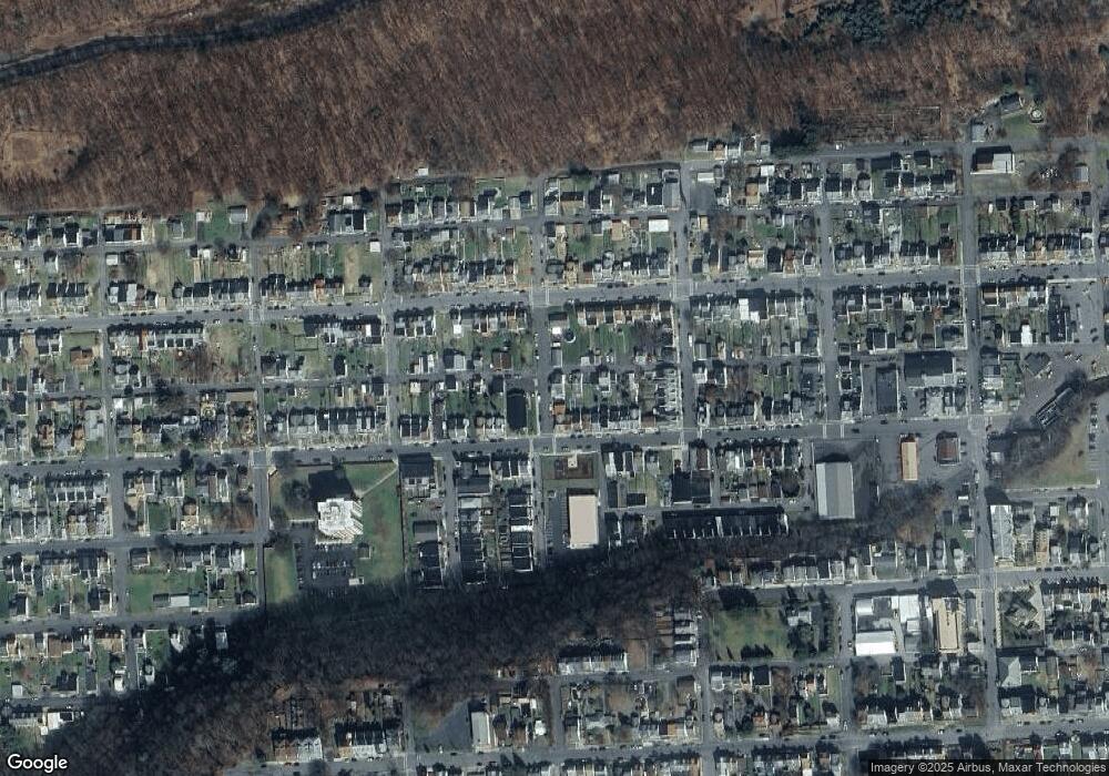 117 N Locust St, Coal Township, PA 17866 - photo 1