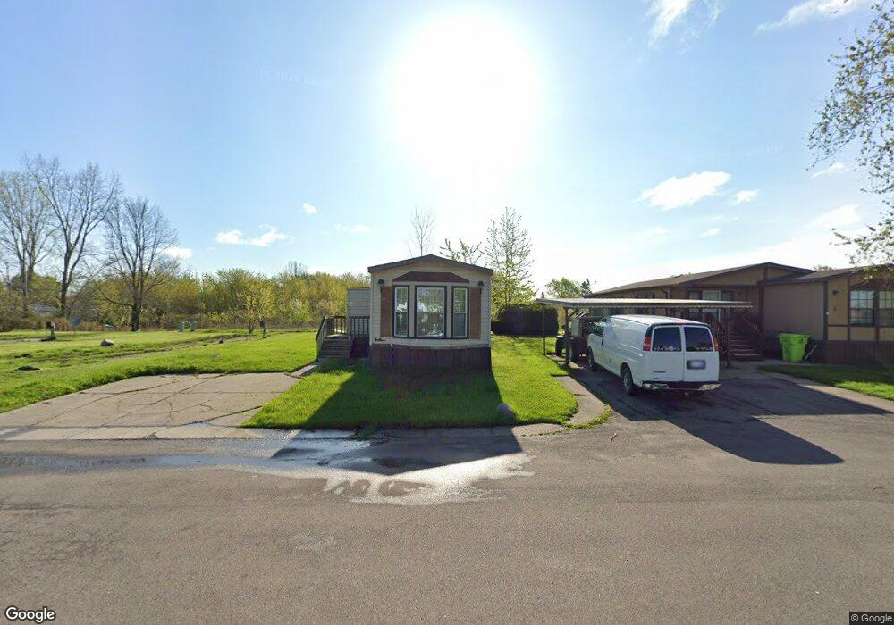2 King George III Dr, Flint, MI 48507 - photo 1