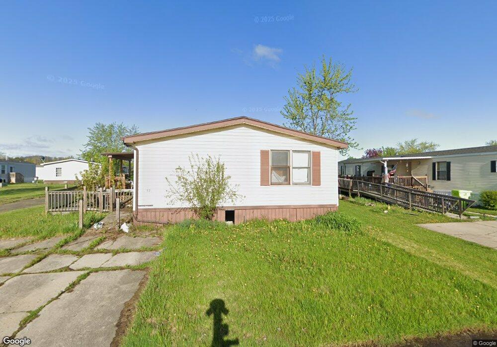 32 King George III Dr, Flint, MI 48507 - photo 1