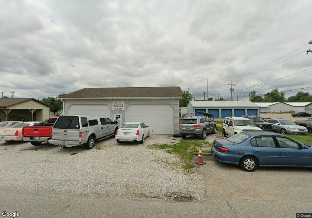 202 Mill St, Loogootee, IN 47553 - photo 1