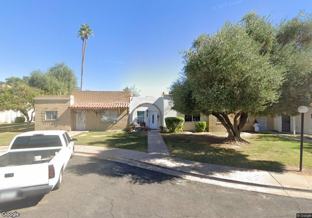 615 N Pioneer Cir, Mesa, AZ 85203 - photo 1