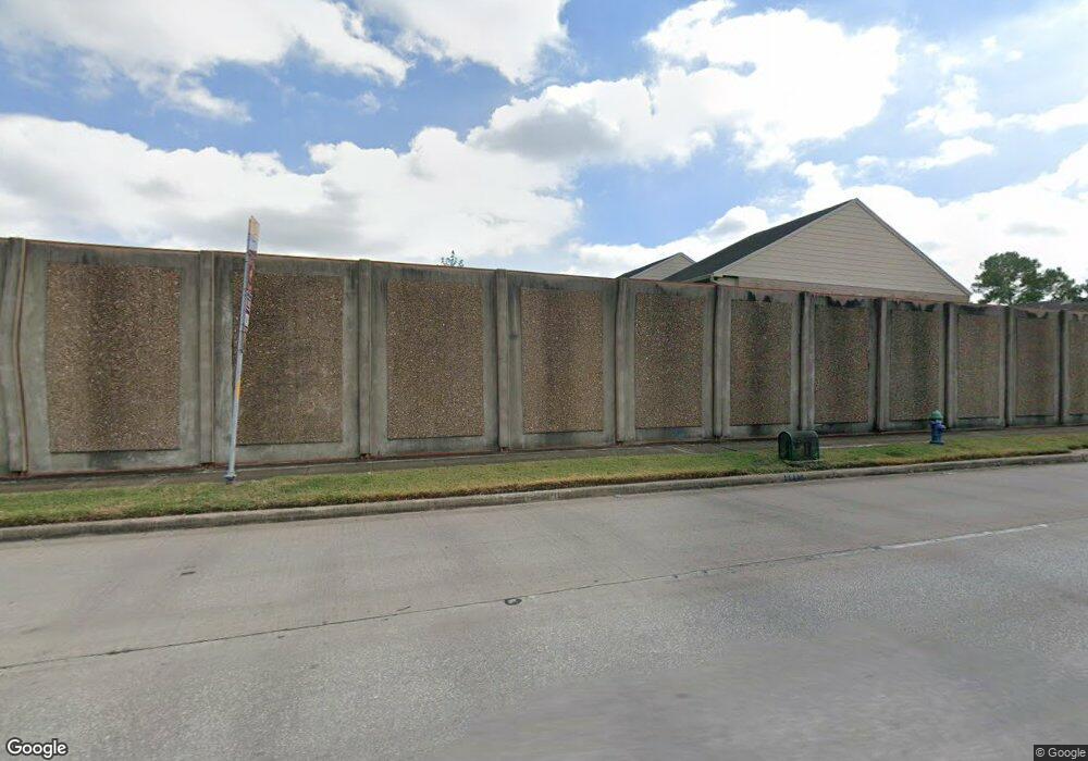 10388 Briar Forest Dr unit 33, Houston, TX 77042 - photo 1