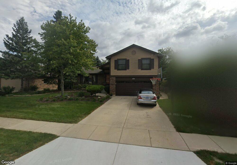 1469 Gainesboro Ct, Wheaton, IL 60189 - photo 1
