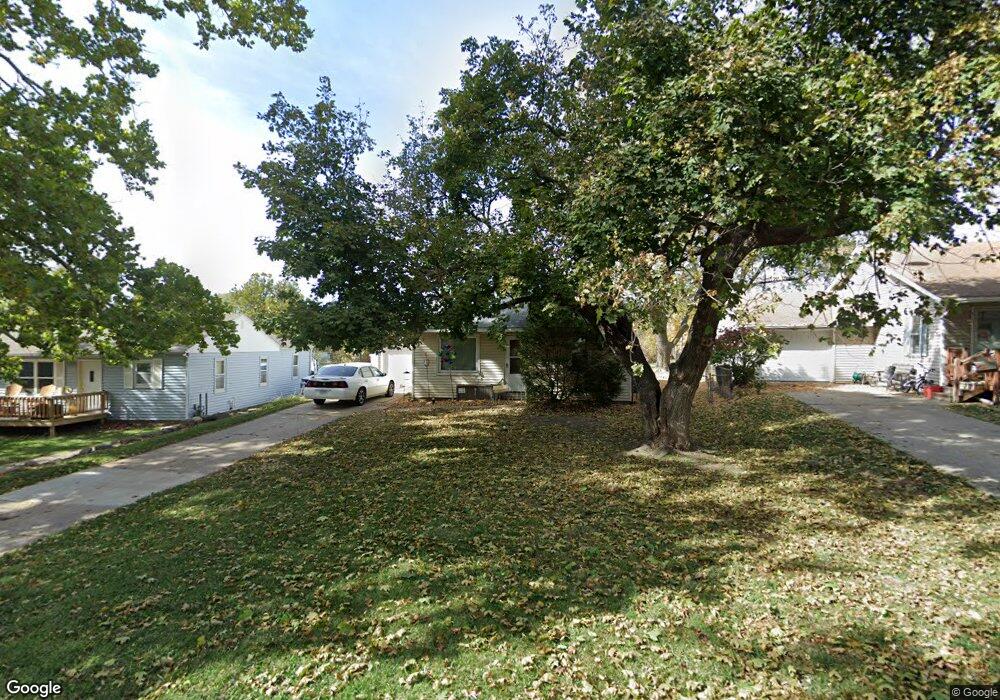 711 E 21st Street Place S unit A, Newton, IA 50208 - photo 1