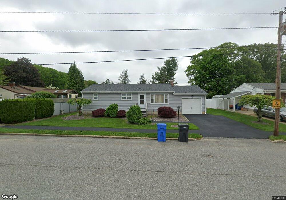 301 Stony Acre Dr, Cranston, RI 02920 - photo 1