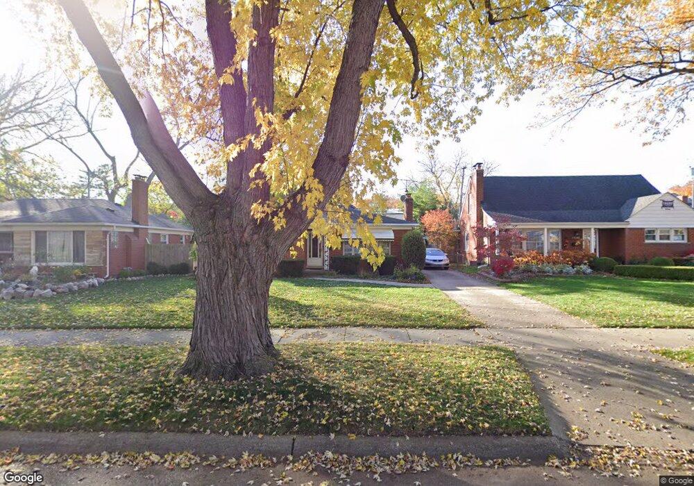 22110 Chalon St, Saint Clair Shores, MI 48080 - photo 1